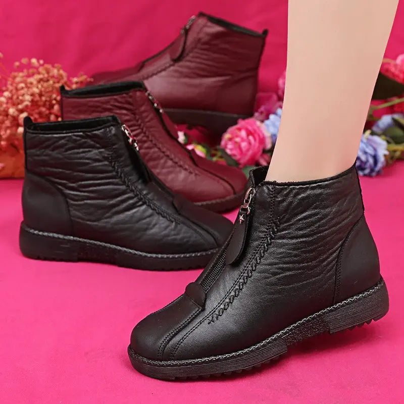 CINDER | Insulated Traction Ankle Boot