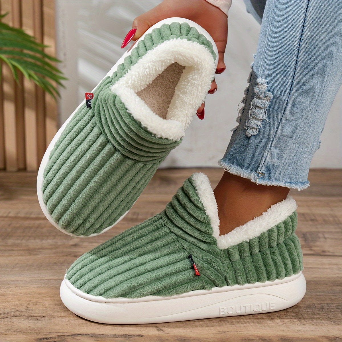 MAEVE | Plush Cross-Terrain Slipper