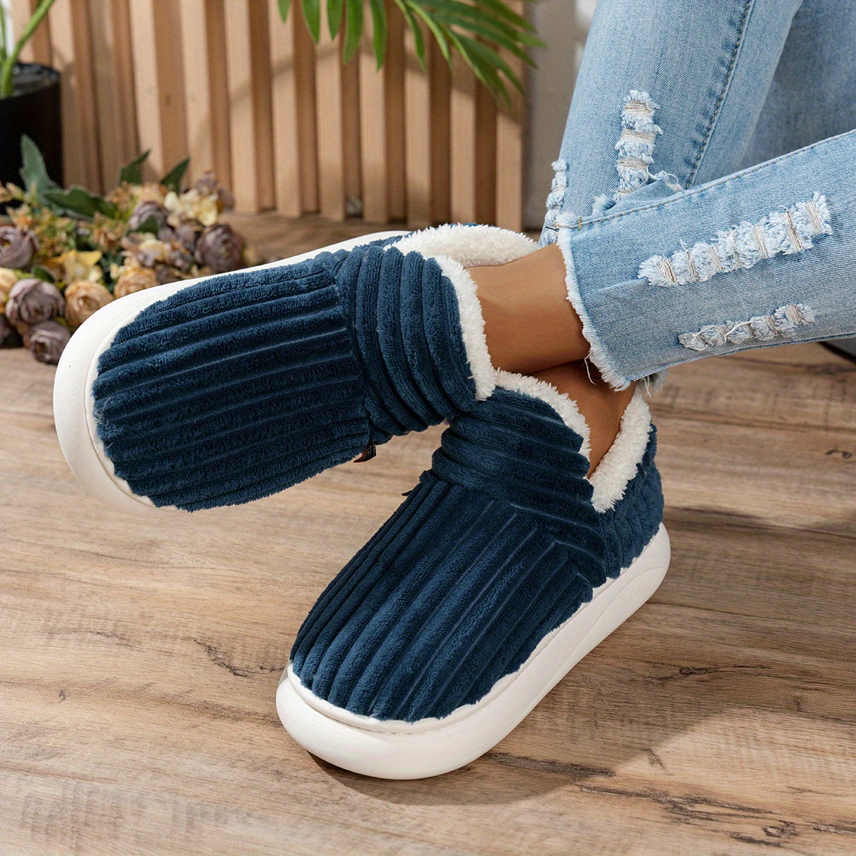 MAEVE | Plush Cross-Terrain Slipper