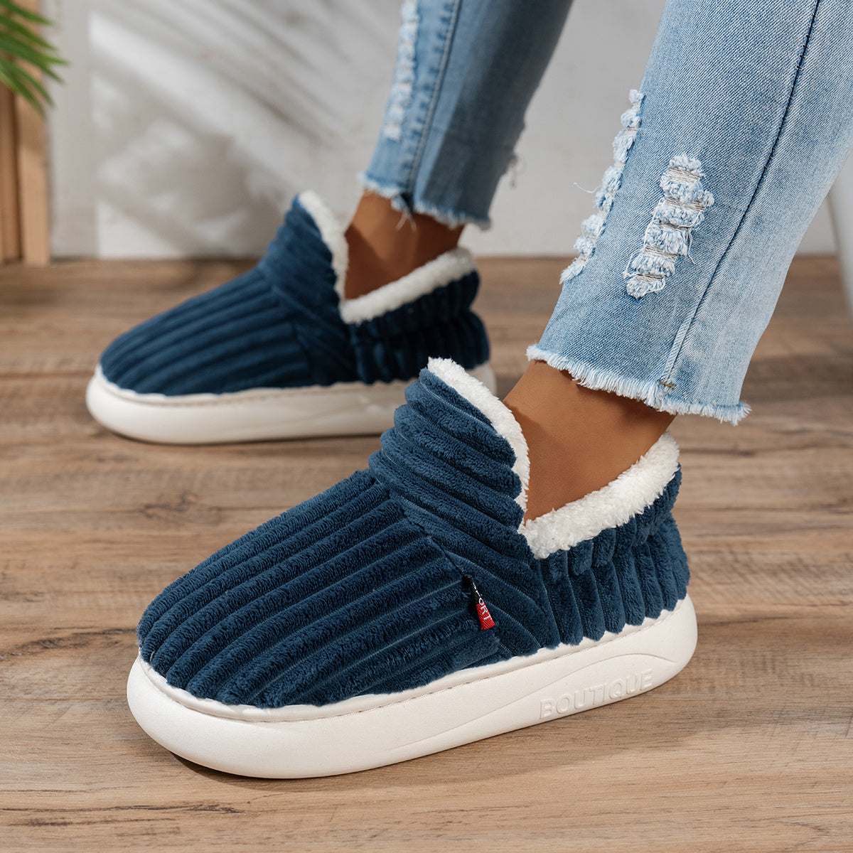 MAEVE | Plush Cross-Terrain Slipper