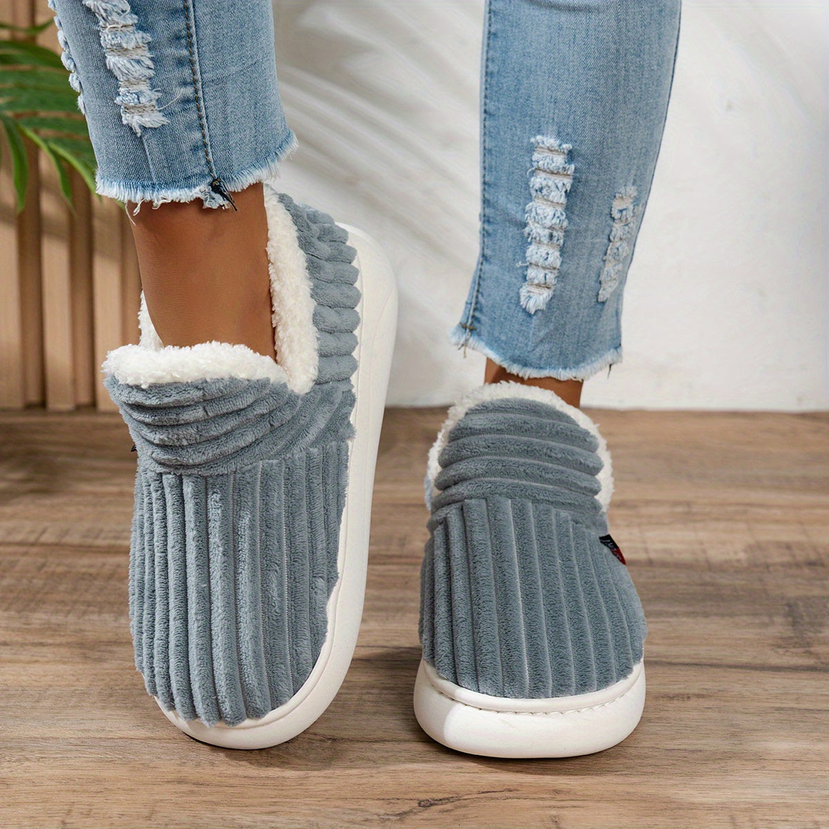 MAEVE | Plush Cross-Terrain Slipper